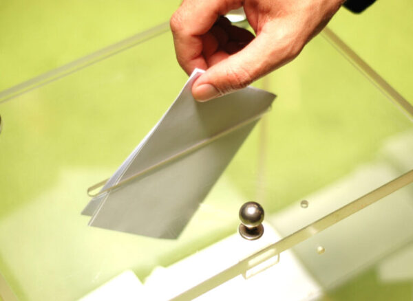 ΣΥΡΙΖΑ-ΠΣ: Δεν εμπιστευόμαστε την κυβέρνηση για την ψήφο των αποδήμων