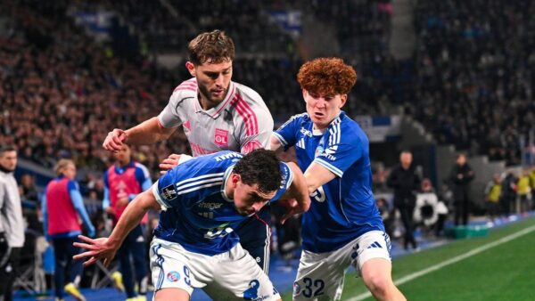 Το Στρασβούργο σταμάτησε τη Λιόν