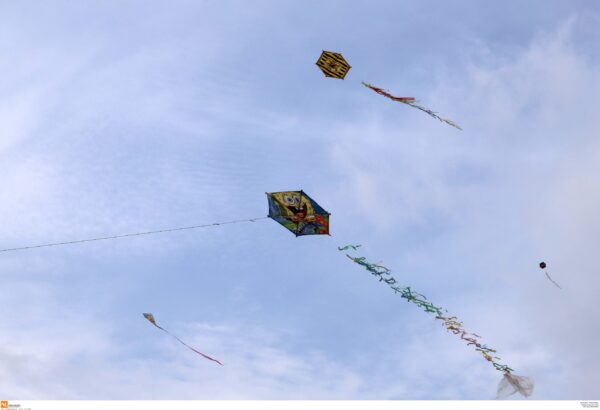 Το πέταγμα… χαρταετών εμπόδιζε την προσγείωση αεροσκάφους στη Ρόδο