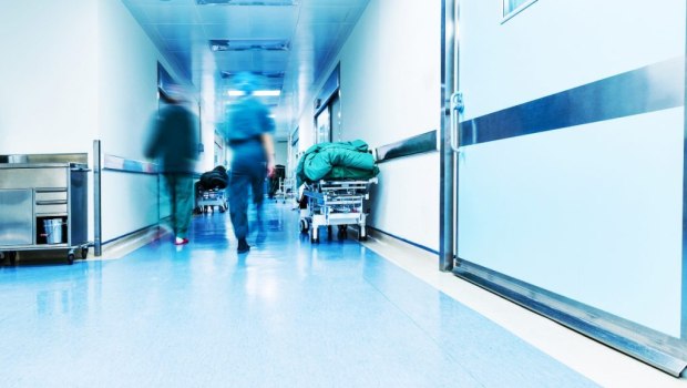 Βόλος: Με ιογενή μηνιγγίτιδα μαθητής δημοτικού – Νοσηλεύεται στο νοσοκομείο