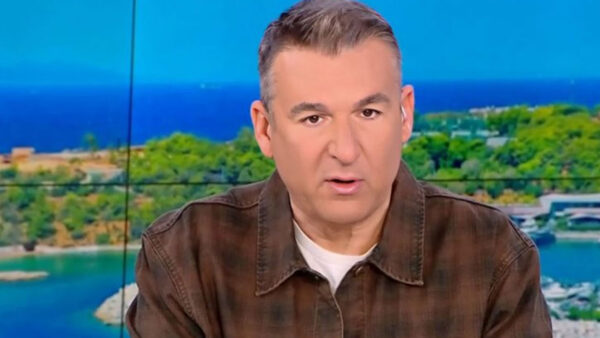Ο Γιώργος Λιάγκας «καρφώνει» την εκπομπή της Κατερίνας Καραβάτου