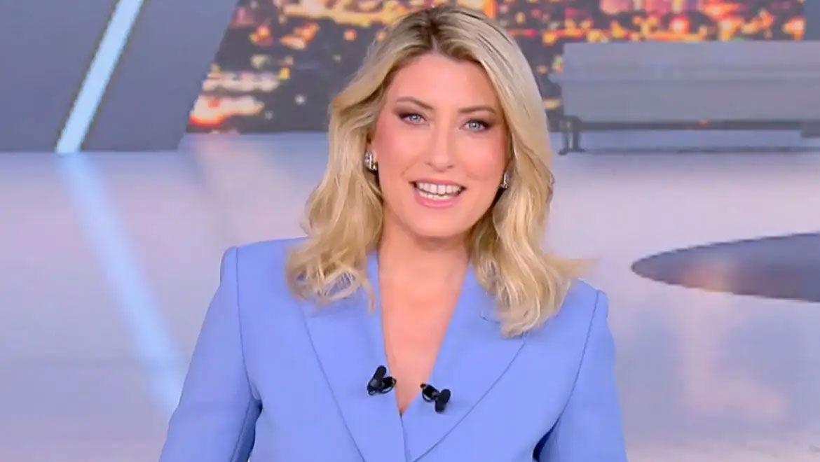 Σία Κοσιώνη: Επέστρεψε στο δελτίο ειδήσεων μετά τη σοβαρή περιπέτεια με την υγεία της