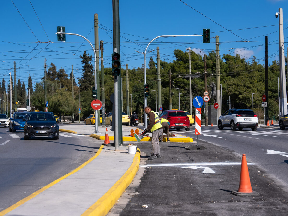 Αθήνα: Επιτρέπεται πλέον η αναστροφή στη λεωφόρο Αμαλίας