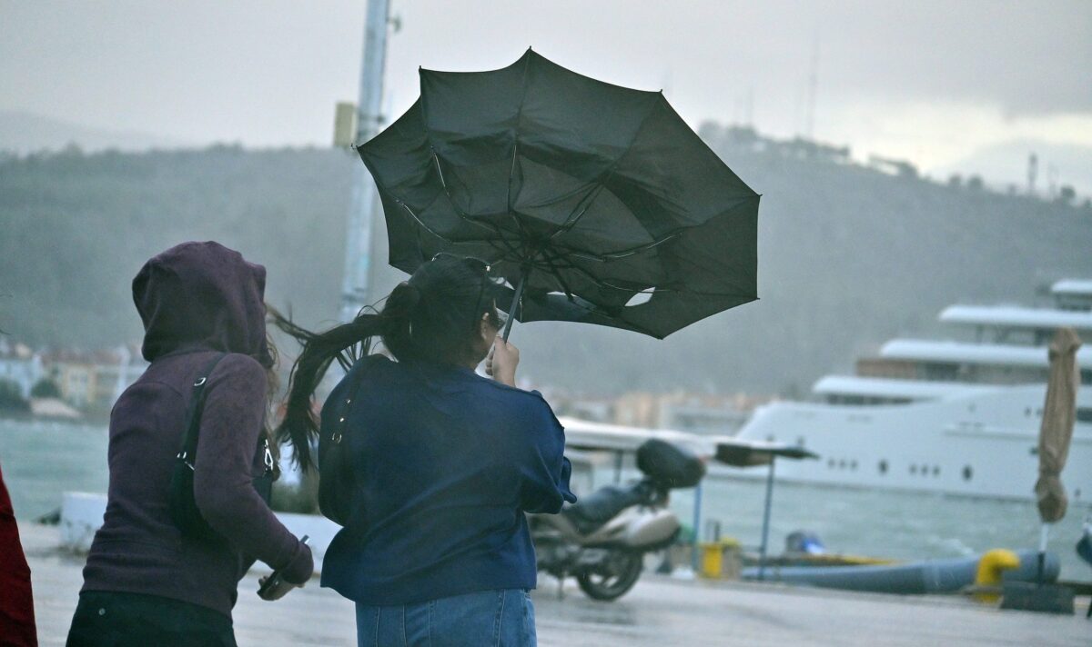 Aλλάζει ο καιρός με πτώση της θερμοκρασίας και βοριάδες – Πού θα βρέξει σήμερα