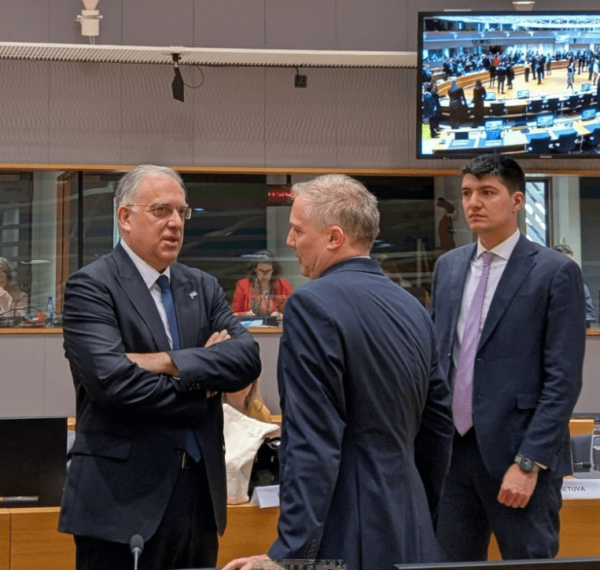 Θεοδωρικάκος: Δίκαιη κατανομή των πόρων της ΕΕ με γεωγραφική ισορροπία