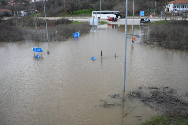 Συνεχής μάχη με τα νερά στον Έβρο: Σε επιφυλακή παραμένει ο δήμος Σουφλίου – Υπάρχουν περιοχές που η στάθμη του νερού έπεσε 20 εκατοστά