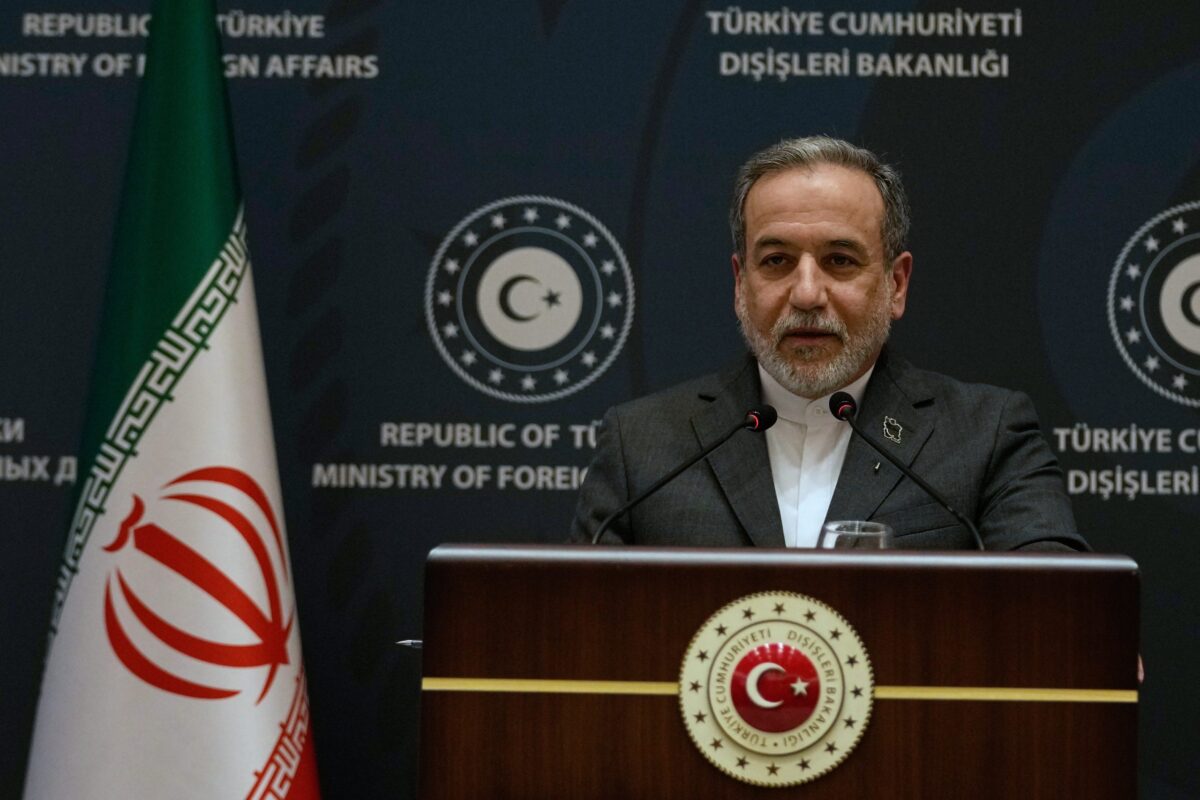 Πακιστάν-Αφγανιστάν: Το Ιράν πρότεινε να μεσολαβήσει για να «διευκολύνει τον διάλογο»