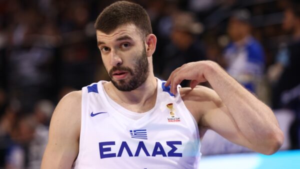 Χωρίς Ρογκαβόπουλο με Μαυροβούνιο, στην αποστολή ο Κακλαμανάκης