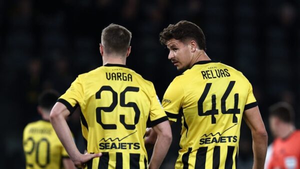 Ο Ρέλβας έσωσε το βαθμό για την ΑΕΚ στις καθυστερήσεις στο Βόλο