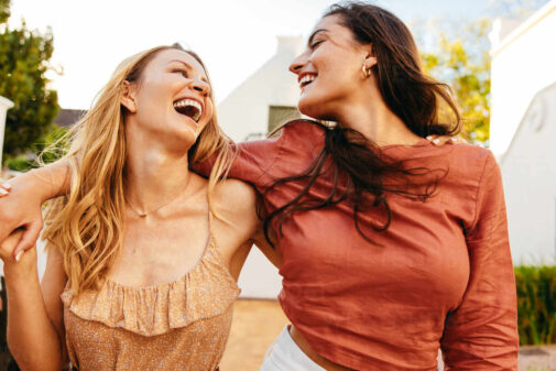 11 σημάδια ότι ήρθε η ώρα να ξεκόψεις από κάποιους φίλους