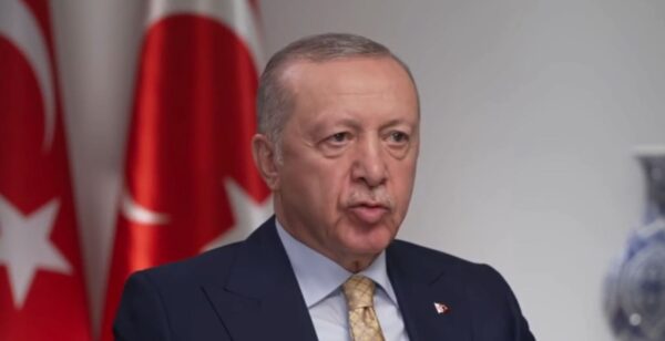 Μήνυμα Ερντογάν: Προειδοποιούμε με τον πιο σαφή τρόπο για τα σύνορά μας