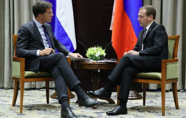 Το παρασκήνιο της πυραυλικής απειλής στην Τουρκία: Οι δηλώσεις Ρούτε και η ειρωνική απάντηση Μεντβέντεφ