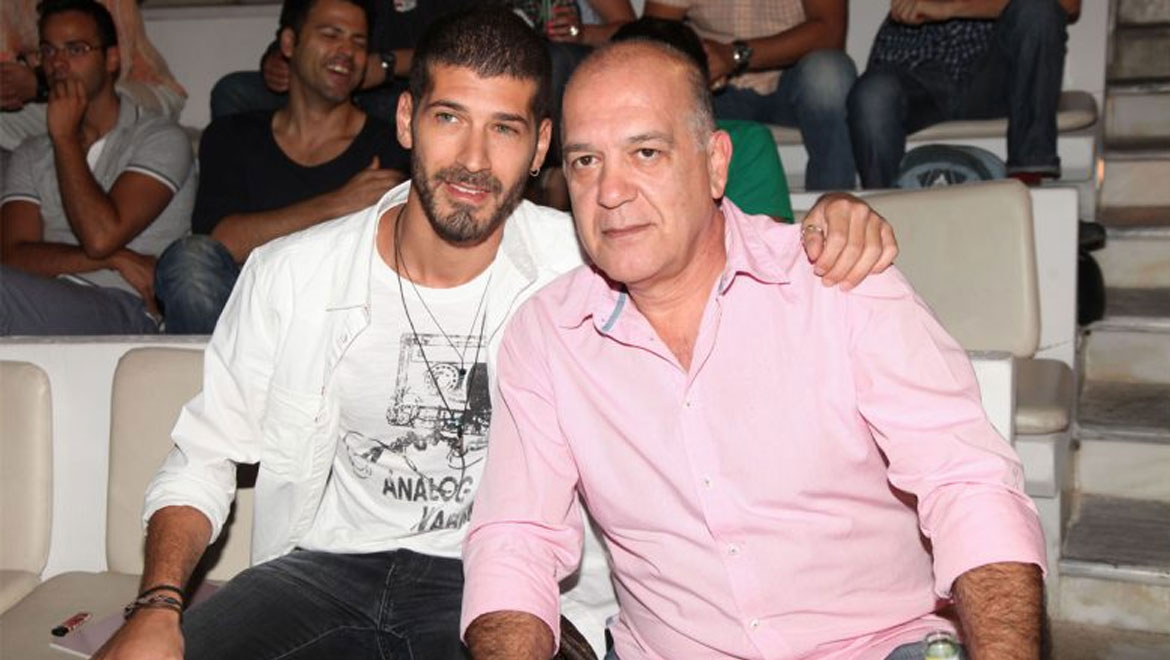 Αντώνης Γούναρης: Επέστρεψαν στην Ελλάδα ο γιος του και η κοπέλα του που είχαν εγκλωβιστεί στο Ομάν