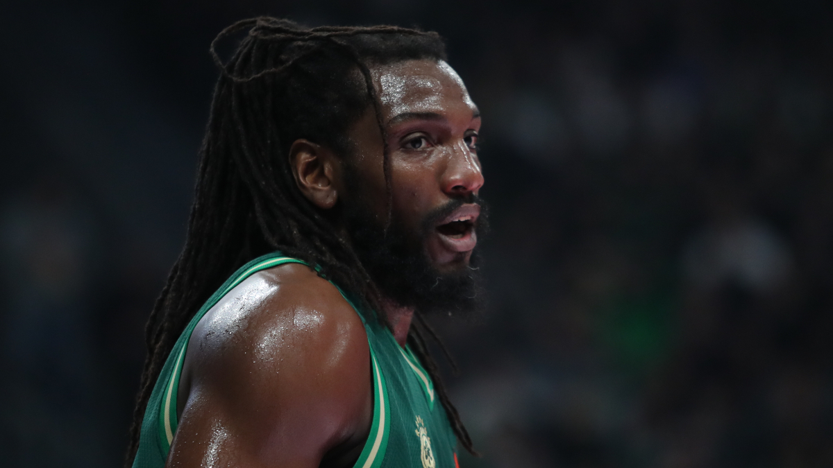 Αποχώρησε με διάσειση από το ματς ο Φαρίντ