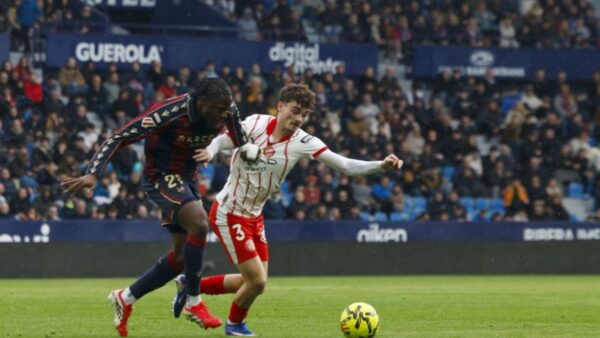 Η Χιρόνα έσωσε το βαθμό στα χασομέρια