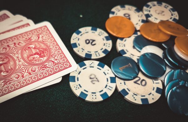 Εξάρθρωση κυκλώματος παράνομου τζόγου – 17 συλλήψεις και κέρδη άνω των 16 εκατ. ευρώ