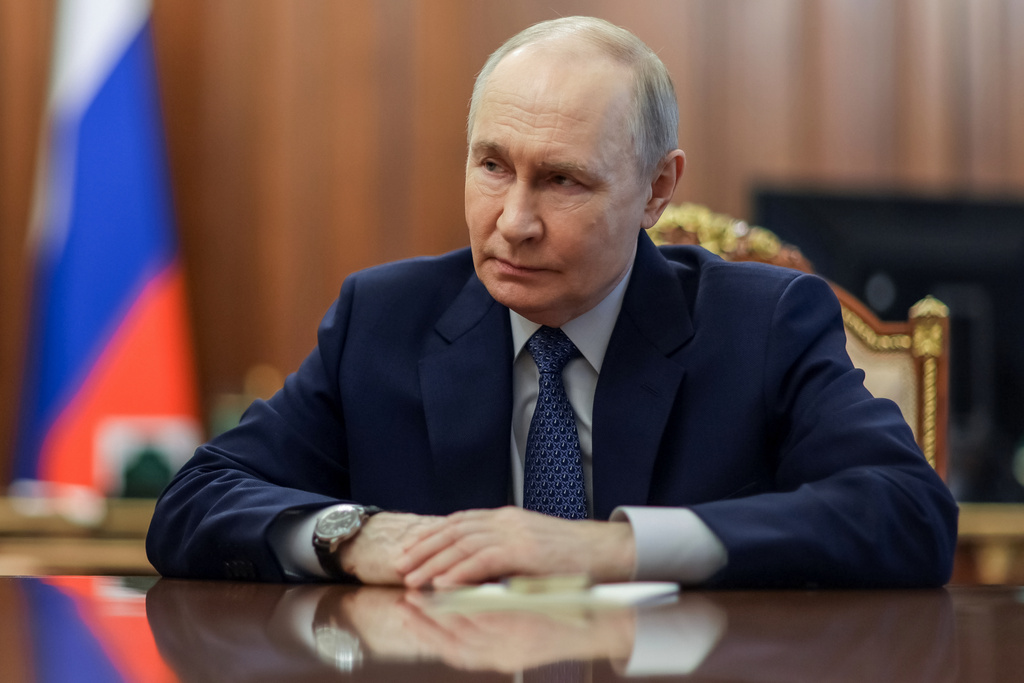 Τηλεφωνική επικοινωνία Πούτιν – Πεζεσκιάν: Ταχεία αποκλιμάκωση ζητά ο Ρώσος πρόεδρος