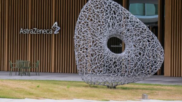 AstraZeneca: Ισχυρό ερευνητικό πρόγραμμα για 20 νέα φάρμακα ως το 2030