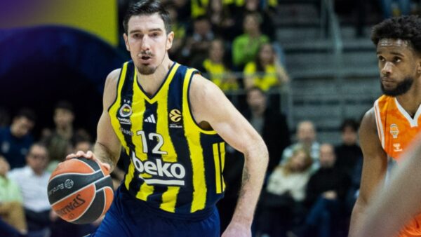 Ντε Κολό: «Αν κερδίσουμε την EuroLeague ίσως αποσυρθώ