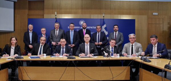 Υπογραφή σύμβασης δωρεάς για την προμήθεια συστήματος επικοινωνιών ελέγχου εναέριας κυκλοφορίας