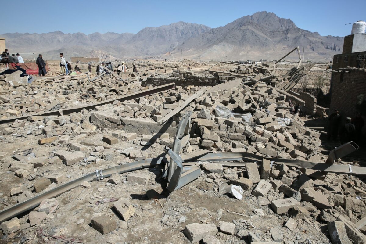 Το Αφγανιστάν κατηγορεί το Πακιστάν ότι σκότωσε πάνω από 200 άτομα στην αεροπορική επιδρομή εναντίον κέντρου απεξάρτησης από ναρκωτικά στην Καμπούλ