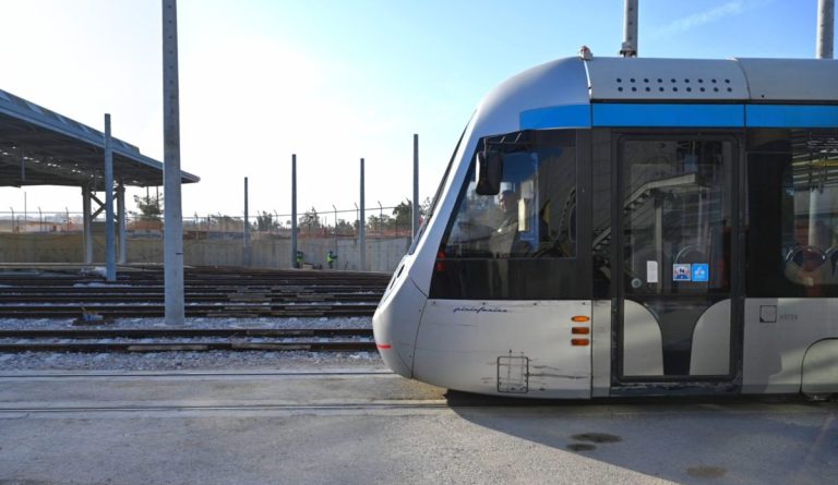 Σε λειτουργία από σήμερα οι στάσεις Τραμ «Λ. Βουλιαγμένης», «Ζάππειο» και «Σύνταγμα»