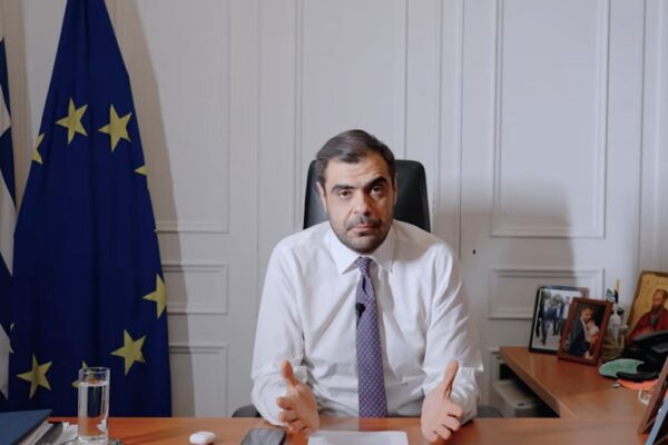 Μαρινάκης: Με τέτοιες μεθόδους κύριοι του ΠΑΣΟΚ η βελόνα στην καλύτερη περίπτωση θα παραμένει κολλημένη