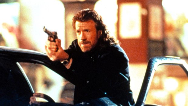 Αποχαιρετούμε τον Τσακ Νόρις με θρυλικά memes και διαχρονικά αστεία