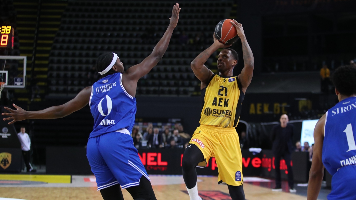 Η ΑΕΚ λύγισε τον Ηρακλή σε ματς διαφήμιση