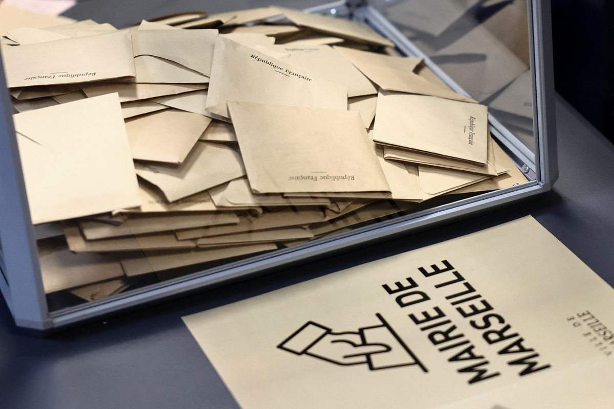 Γαλλία: Κρίσιμος δεύτερος γύρος δημοτικών εκλογών – «Θρίλερ» σε Παρίσι, Μασσαλία, Λυών, Τουλούζη