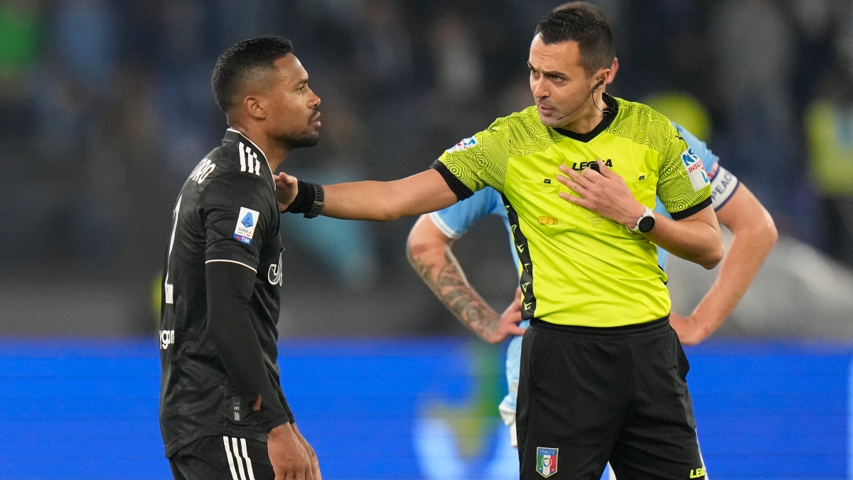 Χτύπησε και τέθηκε εκτός από τα φιλικά της Βραζιλίας ο Άλεξ Σάντρο