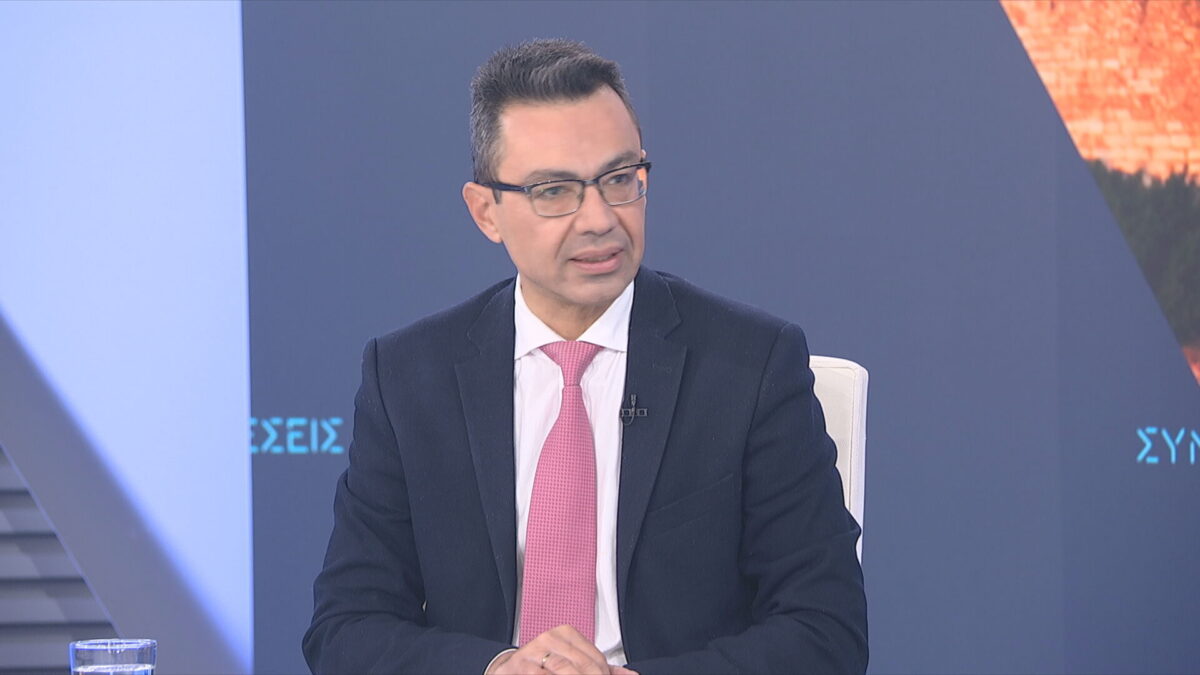 Σέρμπος στο ΕΡΤnews: «Το καθεστώς στο Ιράν βρίσκεται σε κατάσταση επιβίωσης»