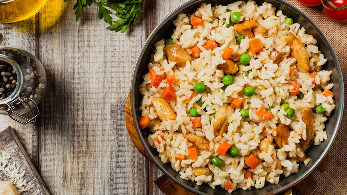 Ριζότο με κοτόπουλο και αρακά