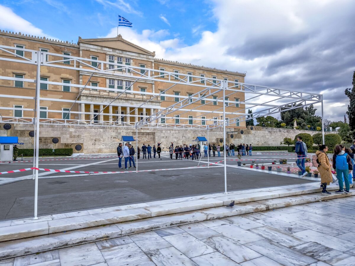 25η Μαρτίου: Σε ισχύ κυκλοφοριακές ρυθμίσεις για τη στρατιωτική παρέλαση – Κλειστό από τις 08:00 το Μετρό στο Σύνταγμα