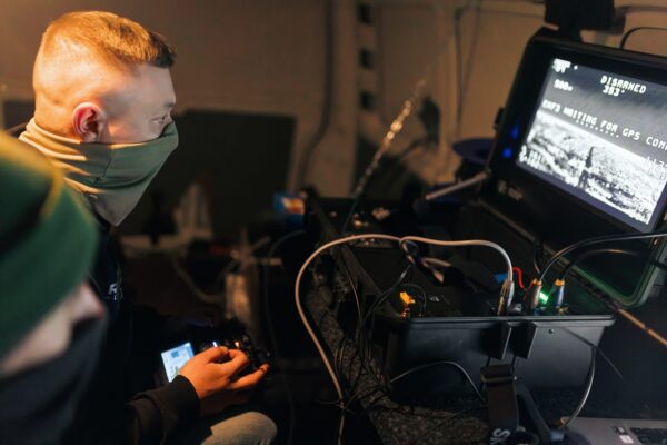 Ζελένσκι: Η Ρωσία εξετάζει υποδομές για έλεγχο drones σε Λευκορωσία και Ουκρανία – Επέκταση εμβέλειας σε μεγάλο μέρος της Ευρώπης