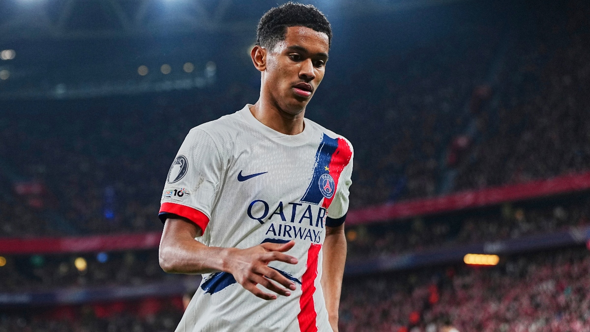 “Δένει” Μαγιουλού η Παρί