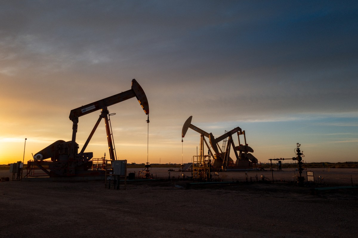 Ο πόλεμος στη Μέση Ανατολή θέτει σε κίνδυνο την κυριαρχία του πετροδολαρίου