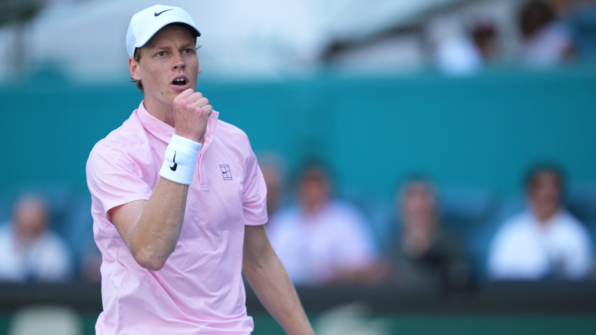 Άνετη πρόκριση στα ημιτελικά για τον Σίνερ