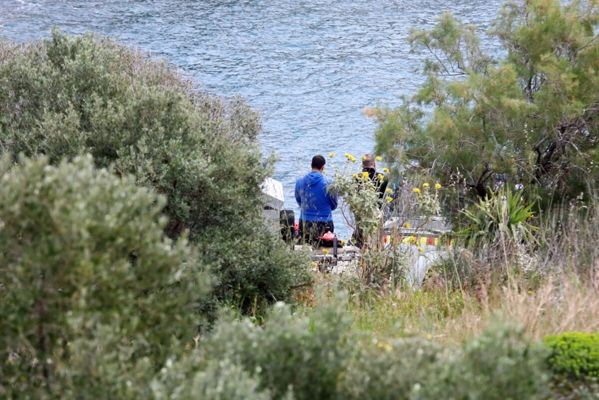 Ανασύρθηκε η σορός του 24χρονου δύτη από τα λιμανάκια Βουλιαγμένης