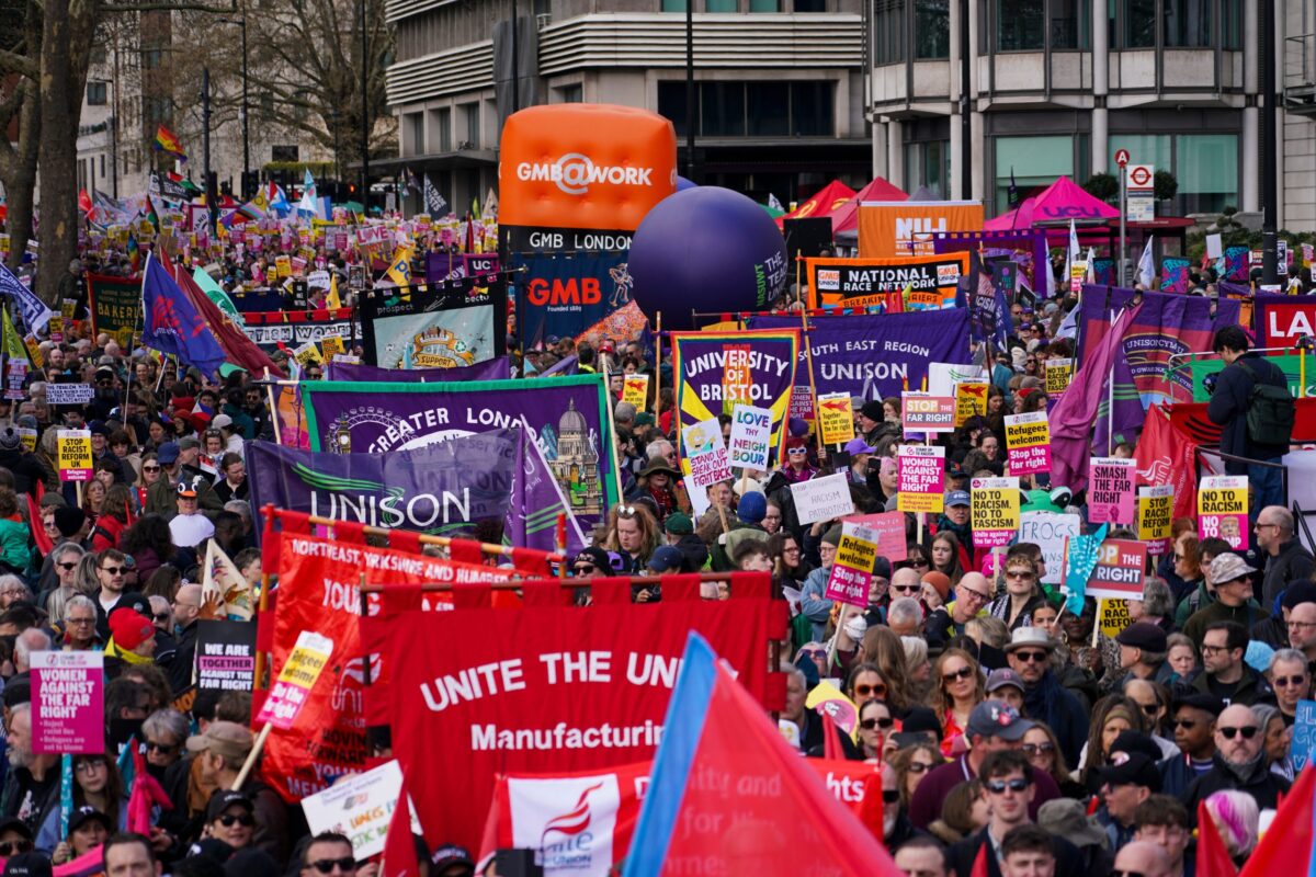 Αντιπολεμικά συλλαλητήρια στο Λονδίνο – Χιλιάδες στους δρόμους σε δύο μεγάλες πορείες