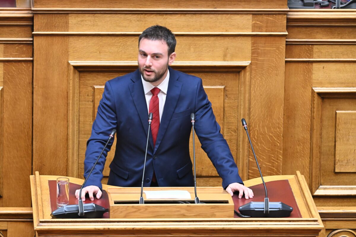 Ενοχή του ανεξάρτητου βουλευτή Κ. Φλώρου για βιαιοπραγία σε βάρος του Β. Γραμμένου, ζήτησε ο εισαγγελέας