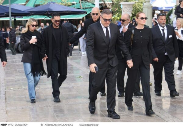 Καταπέλτης η Τίνα Μεσσαροπούλου για τη Γαρυφαλλιά Καληφώνη: «Δεν της είπε κάποιος ότι αυτή δεν είναι ενδεδειγμένη εμφάνιση;»