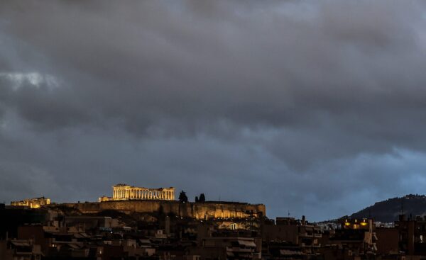 Καιρός: Υποχωρεί η κακοκαιρία, αλλά επιμένουν τα φαινόμενα σε νότια και Αιγαίο  – Πρόγνωση από την Α. Τυράσκη