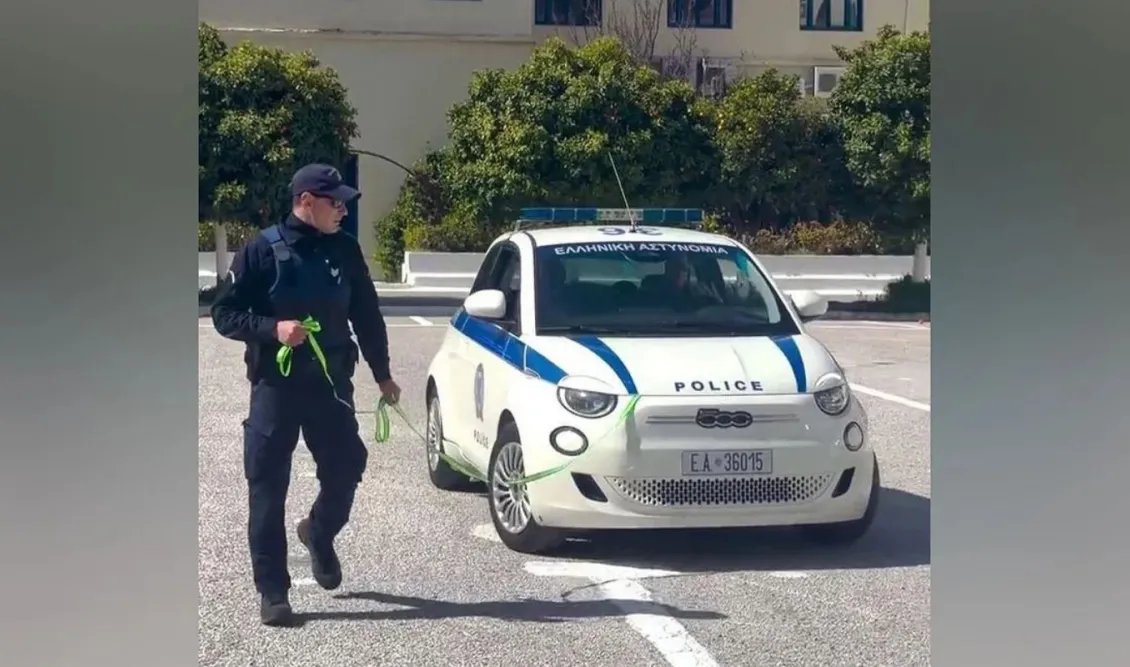 ΕΛ.ΑΣ.: Viral βίντεο κατά του bullying με «πρωταγωνιστή» Fiat 500 – Το μήνυμα στους μαθητές