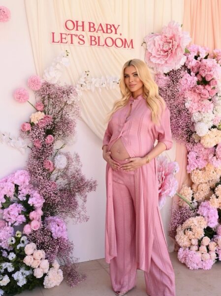 Γέννησε το πρώτο της παιδί η Κατερίνα Καινούργιου