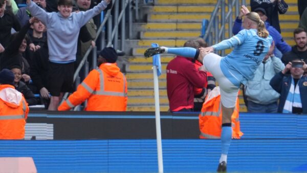 “Τυφώνας” Χάαλαντ σάρωσε τη Λίβερπουλ