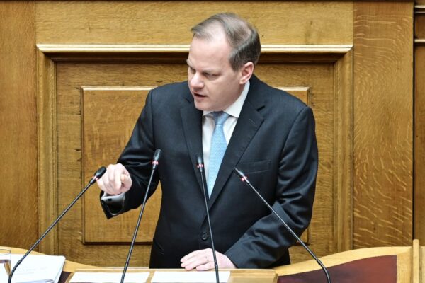 «Έκανα τον κόσμο τούμπα»: Οι αποκαλυπτικοί διάλογοι στη νέα δικογραφία για τον ΟΠΕΚΕΠΕ και η έμμεση εμπλοκή Καραμανλή