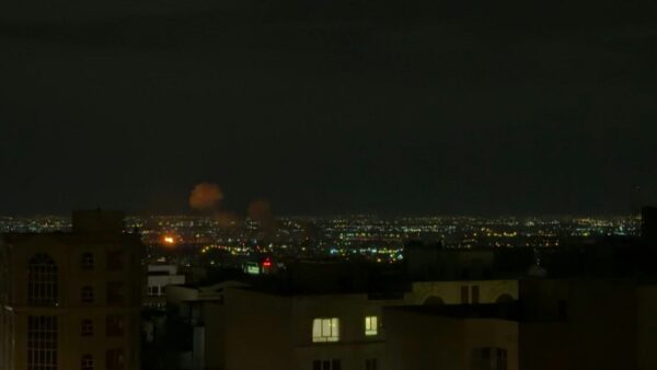 Ιρανικές επιθέσεις στο Κουβέιτ: Ζημιές σε μονάδα αφαλάτωσης και διακοπή λειτουργίας σταθμών παραγωγής ενέργειας