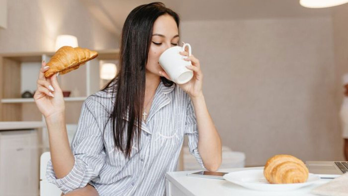 5 λάθη στο πρωινό γεύμα που σε κάνουν να πεινάς μέσα σε 1 ώρα