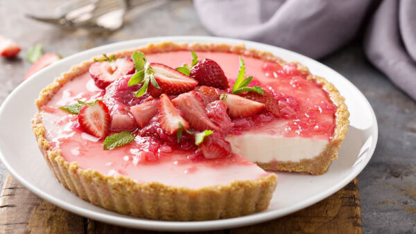 Τάρτα γιαουρτιού με φράουλες